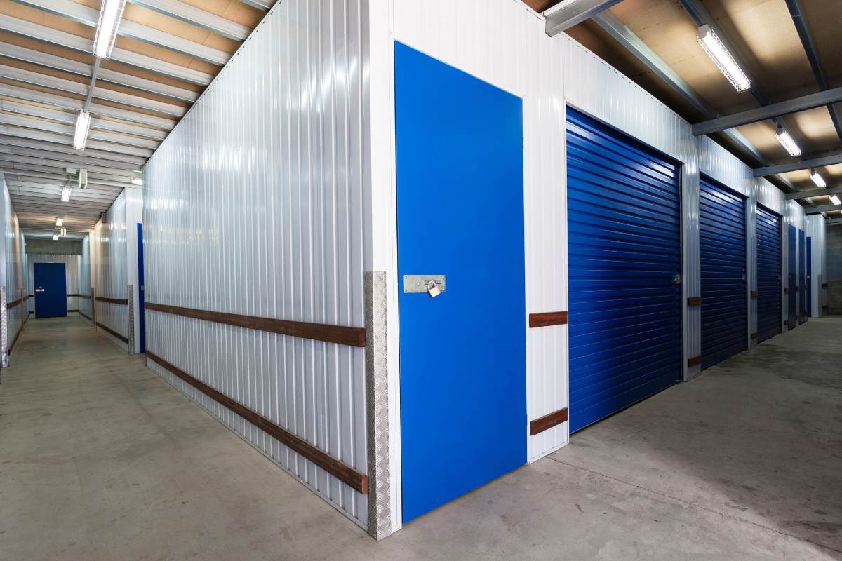 How to Save Money on Storage Room Rentals without Compromising Quality